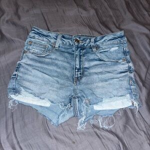 american eagle short jean shorts size 2